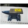 Image 1 : SMALL ANVIL
