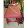 Image 2 : FOLDING MASSAGE TABLE