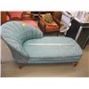 Image 2 : ANTIQUE BLUE CHAISE LOUNGE