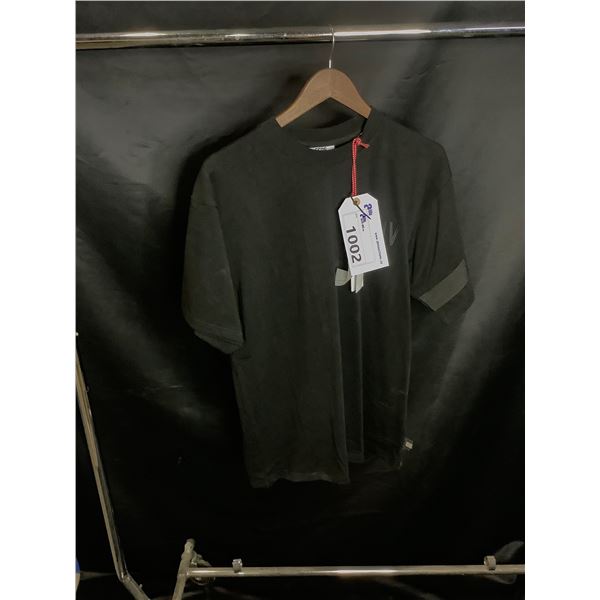 NEW WITH TAGS GCDS SIZE L