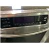 Image 2 : KITCHENAID ELECTRIC STOVE WITH CONVECTION OVEN MISSING 1 KNOB
