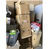 Image 2 : PALLET OF HOUSEHOLD ITEMS, FURNITURE, MISC