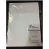 Image 2 : AUTOGRAPHED HOME ALONE SCRIPT COVER WITH COA (SIGNED BY MACAULAY CULKIN, JOE PESCI, DANIEL STERN)