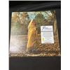 Image 2 : AUTOGRAPHED THE ALLMAN BROTHERS BAND - BROTHERS AND SISTERS ALBUM