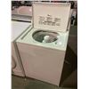 Image 2 : WHITE WHIRLPOOL WASHER MODEL WTW5540SQ0