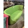 Image 2 : GREEN TUB STYLE SOFA