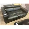 Image 1 : BLACK LEATHER LOVE SEAT WITH HEAD RESTS