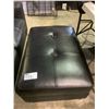 Image 1 : BLACK LEATHER OTTOMAN