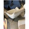 Image 2 : MULTICOLORED STITCH PATTERN SWIVEL CHAIR