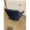 Image 2 : NAVY BLUE SWIVEL CHAIR