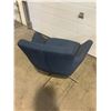 Image 2 : NAVY BLUE SWIVEL CHAIR