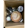 Image 2 : 2 BOXES OF HOUSEHOLD ITEMS & KITCHENWARE, ETC
