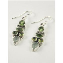 LADY'S STERLING SILVER EARRINGS W/ PERIDOTS