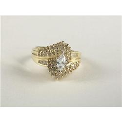DIAMOND AND 14K YELLOW GOLD LADY'S RING