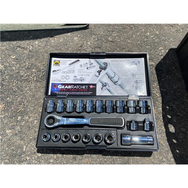 Gear ratchet vortex socket system