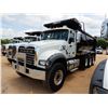 Image 1 : 2021 MACK GR64F Dump Truck