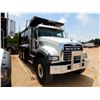 Image 4 : 2020 MACK GR64F Dump Truck