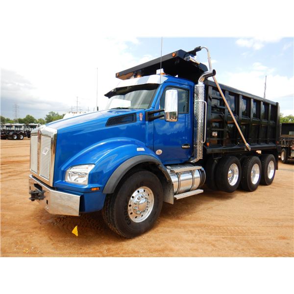 2015 KENWORTH T880 Dump Truck