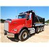 Image 1 : 2011 KENWORTH T800 Dump Truck