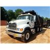 Image 1 : 2007 MACK CV713 Dump Truck