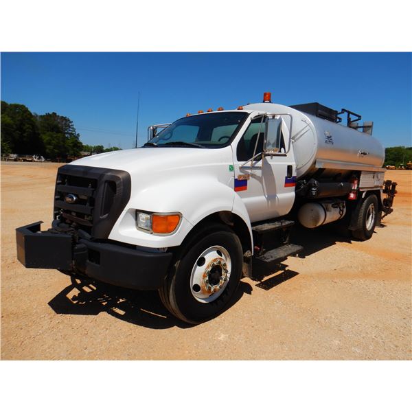 2004 FORD F750 Asphalt Distributor Truck