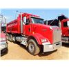Image 3 : 2006 KENWORTH T800 Dump Truck