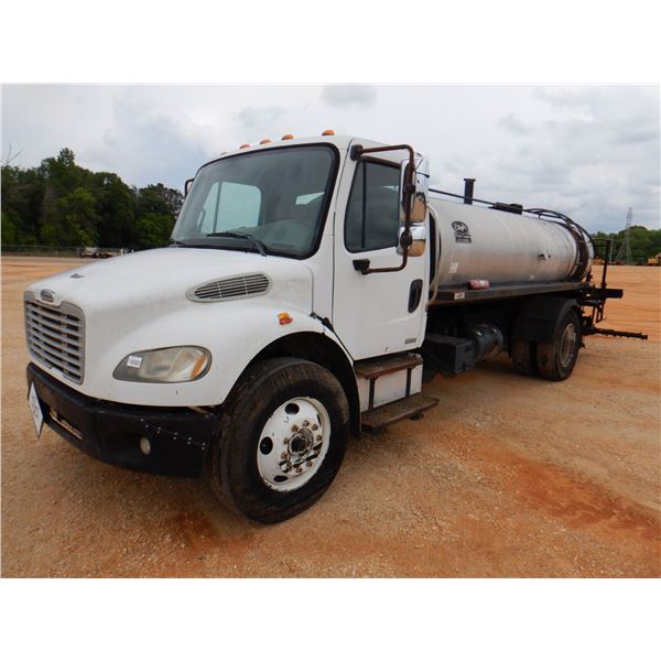 2007 FREIGHTLINER M2 Asphalt Distributor Truck