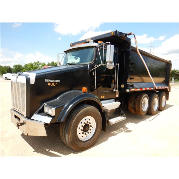 2000 KENWORTH T800 Dump Truck