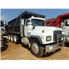 Image 3 : 2003 MACK RD688S Dump Truck