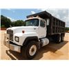 Image 1 : 1994 MACK RD688S Dump Truck