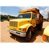 Image 2 : 1997 INTERNATIONAL 4900 Dump Truck