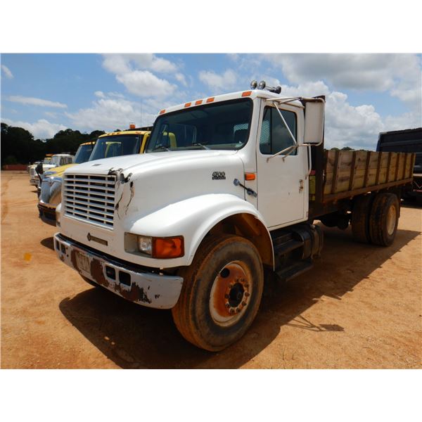 1998 INTERNATIONAL 4700 Flatbed Dump Truck
