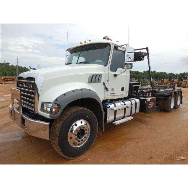 2021 MACK GR64F Roll Off Truck