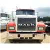 Image 2 : 2004 MACK CH613 Day Cab Truck