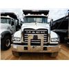 Image 5 : 2021 MACK GR64F Dump Truck