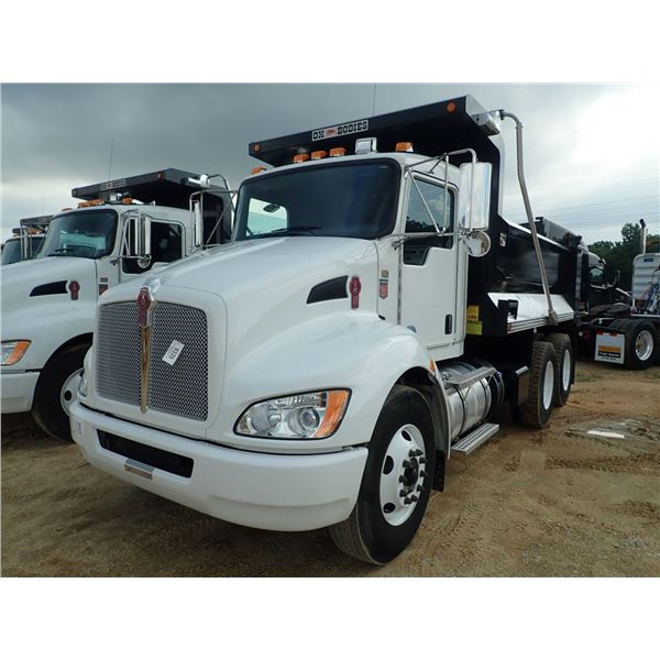 2021 KENWORTH T370 Dump Truck
