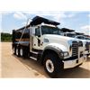 Image 4 : 2020 MACK GR64F Dump Truck