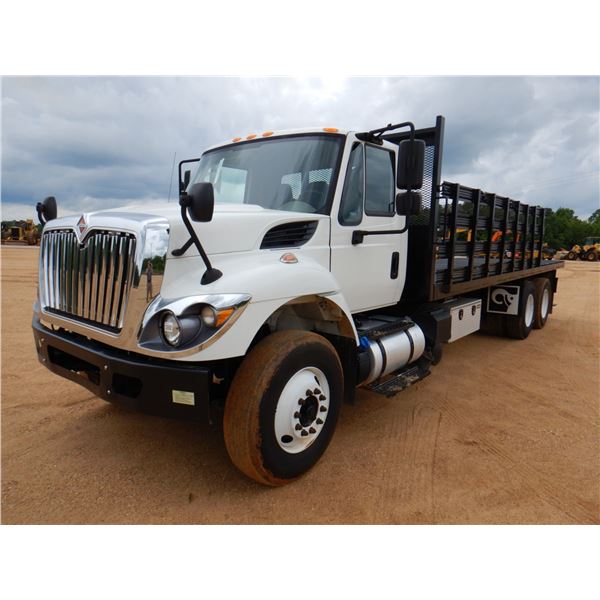 2017 INTERNATIONAL 7400 Flatbed Truck