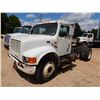 Image 1 : 1999 INTERNATIONAL 4700 Cab and Chassis Truck