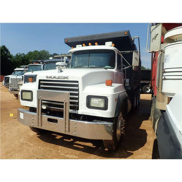 2003 MACK RD688S Dump Truck
