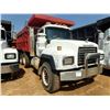 Image 3 : 1998 MACK RD688S Dump Truck