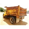 Image 3 : 1997 INTERNATIONAL 4900 Dump Truck