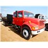 Image 4 : 2002 INTERNATIONAL 4900 Dump Truck