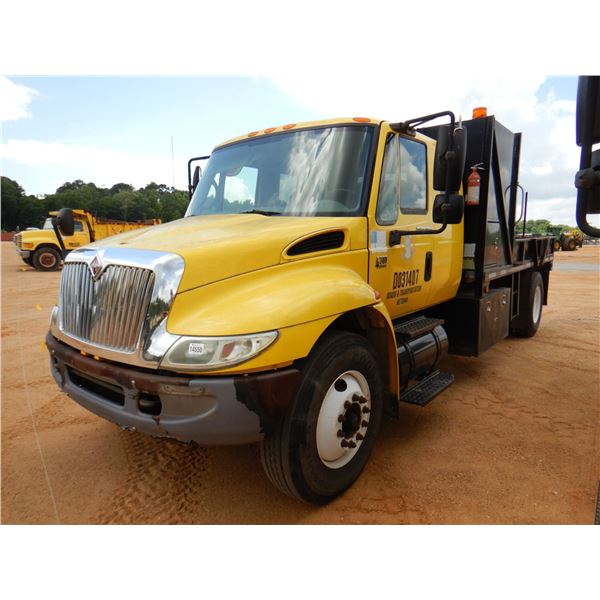 2003 INTERNATIONAL 4300 Flatbed Dump Truck