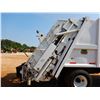 Image 7 : 2000 INTERNATIONAL 4700 Garbage / Sanitation Truck