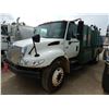 Image 1 : 2006 INTERNATIONAL 4400 Fuel / Lube Truck