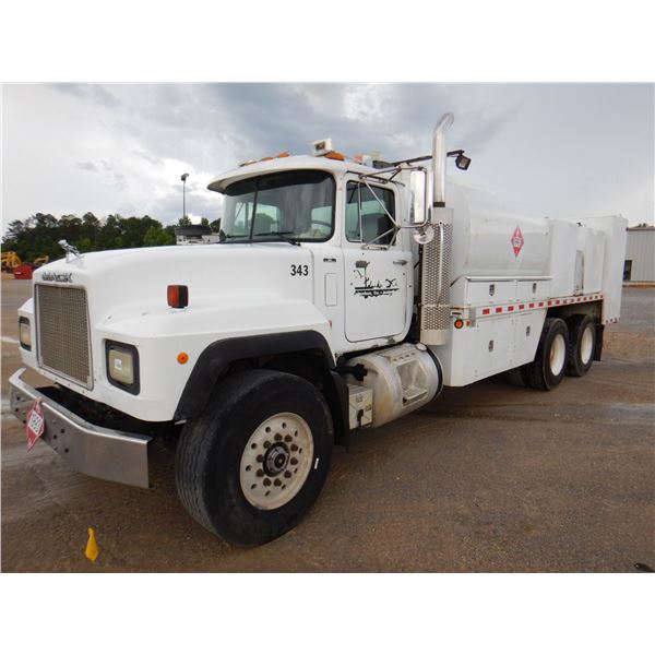 2002 MACK RD688S Fuel / Lube Truck
