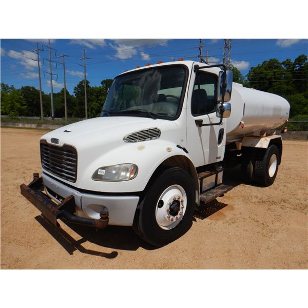 2007 FREIGHTLINER M2 Water Truck