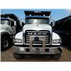 Image 5 : 2021 MACK GR64F Dump Truck