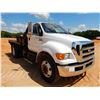 Image 4 : 2012 FORD F650 Flatbed Truck